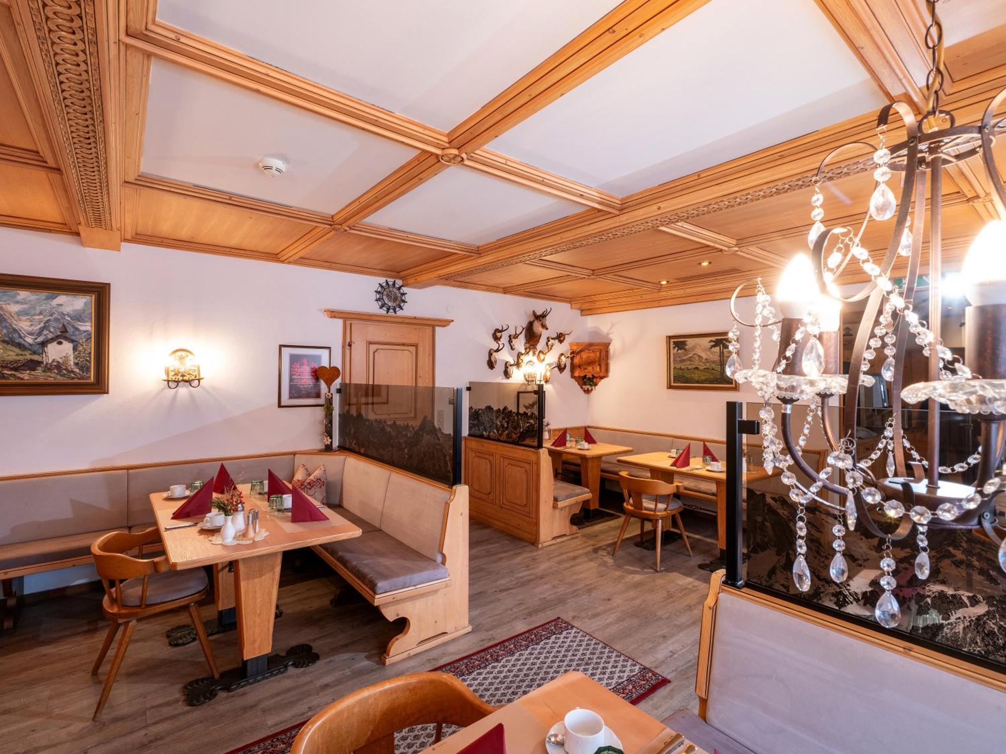 Hotel Garni Ferienhof Mayrhofen Exteriör bild