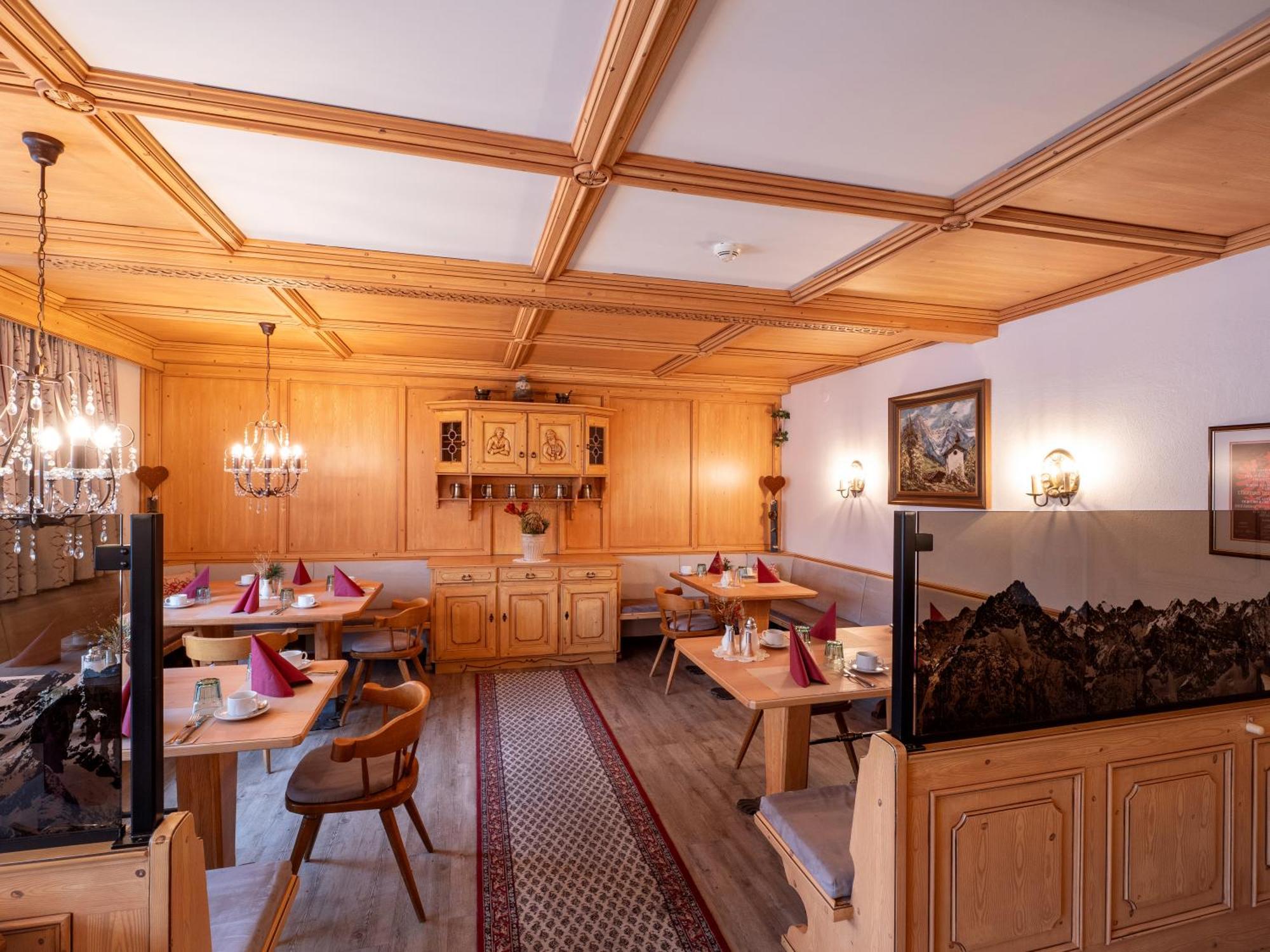 Hotel Garni Ferienhof Mayrhofen Exteriör bild