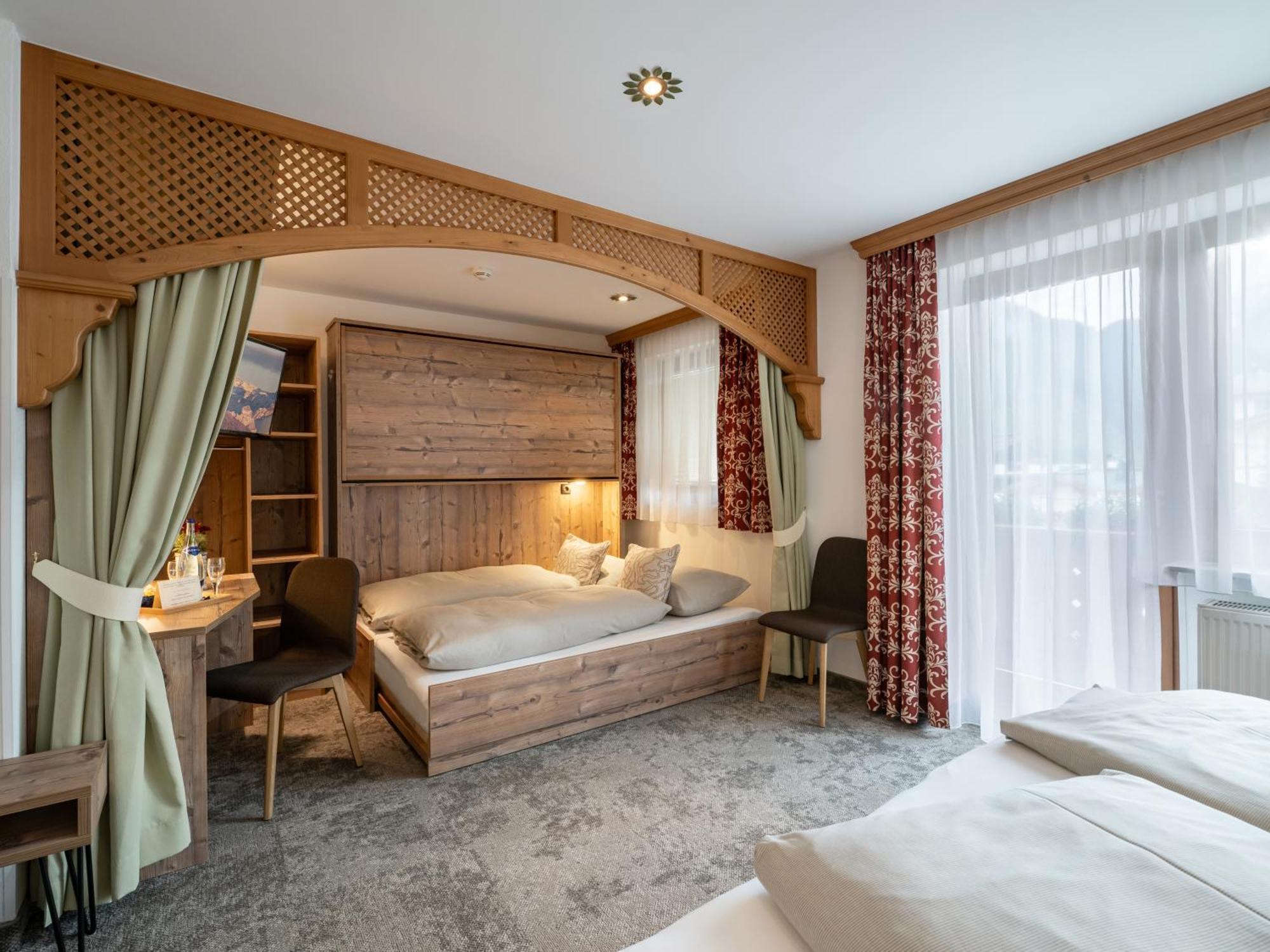 Hotel Garni Ferienhof Mayrhofen Exteriör bild